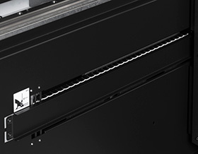 UJF-7151 plusII e: Ball screw