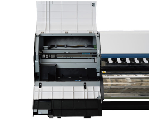 Easy-to-use maintenance space