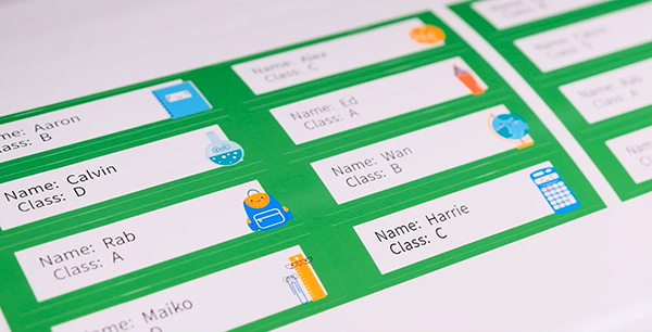Variable printing function: Easily create individual stickers by combining name data and design